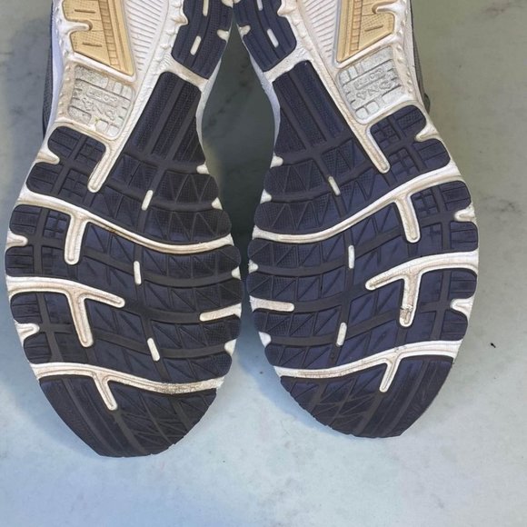 Brooks Womens Adrenaline 20 Lavender Running Shoes Size 8.5 - Picture 8 of 9